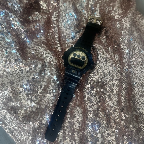 Casio G-Shock DW-6900CB-1 the "Crazy Colors" series. Black Friday only price 🖤 - Picture 2 of 13